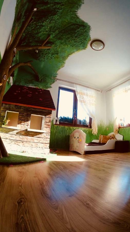Nibylandia Dom Pod Lasem Nowa Wies Grodziska Екстериор снимка